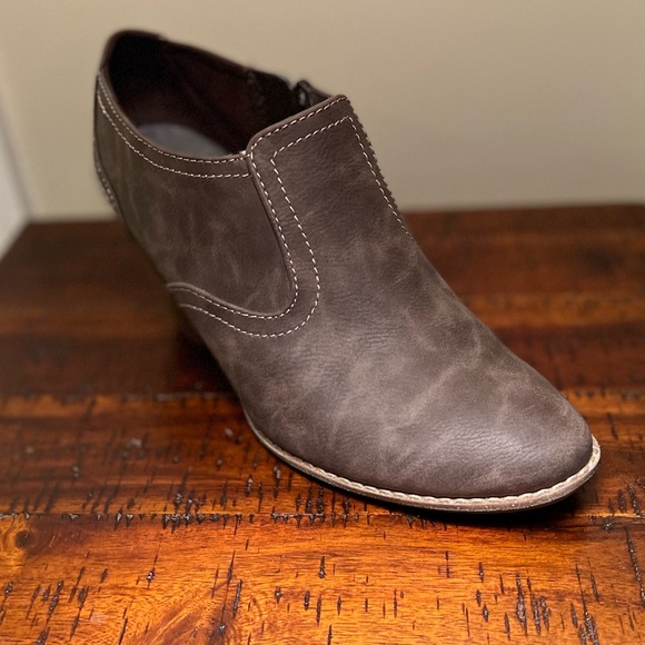 Dr. Scholl’s Cute brown booties - Picture 10 of 10